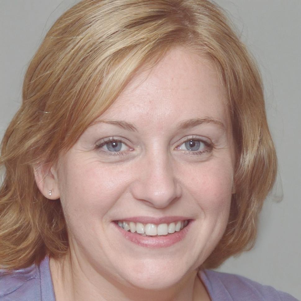 Anca Popescu - specialist conținut educațional